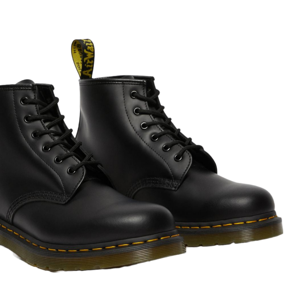 Dr. Martens 1460 YS 101 Boot in Black