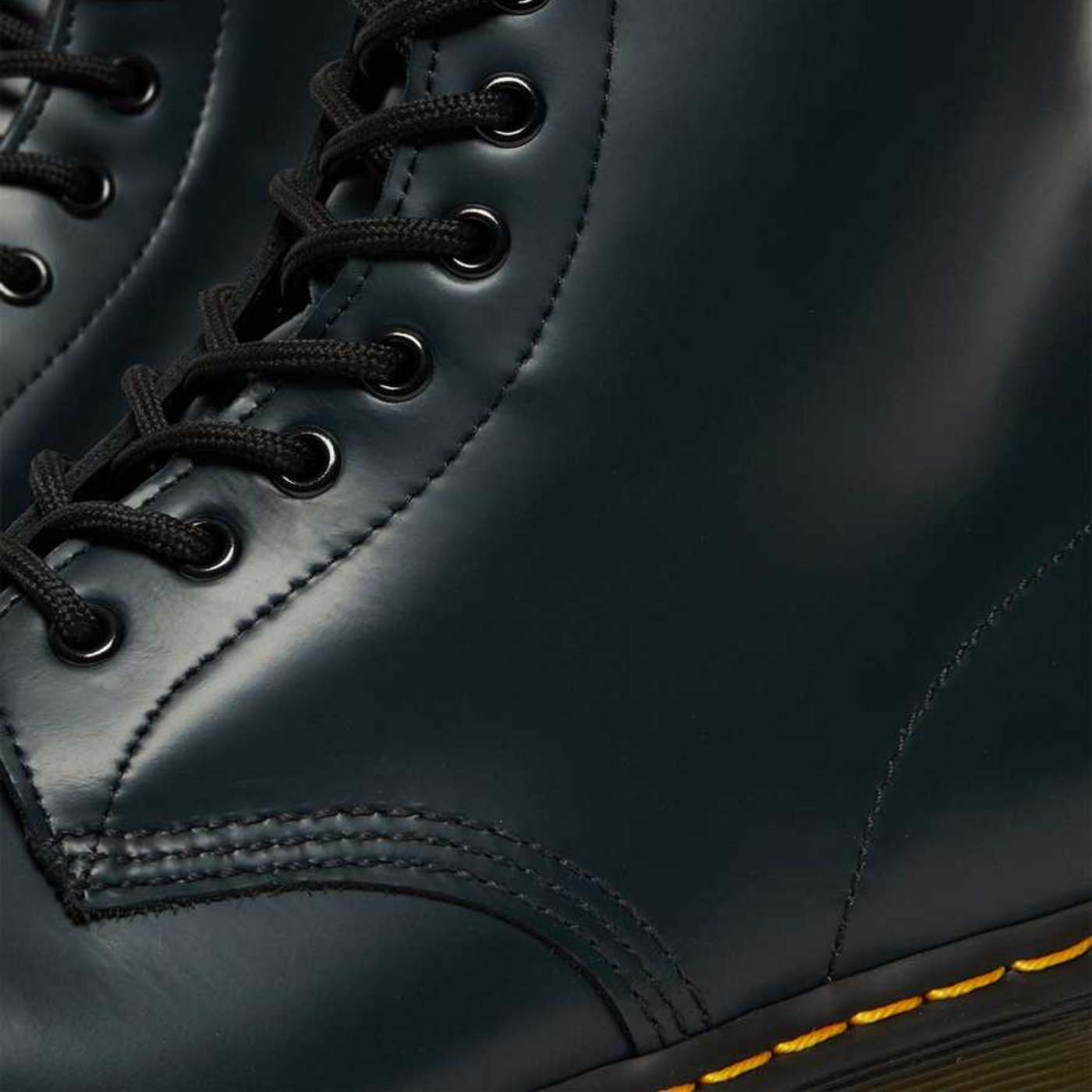Dr. Martens 1460 Boot in Navy Blue